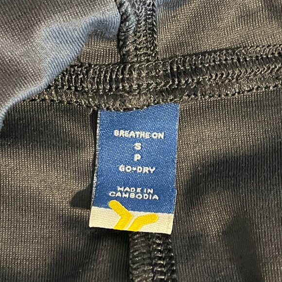 Old Navy Grey Breathe ON Hoodie – Size Small - Picture 13 of 13